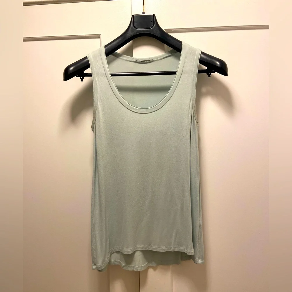 Tahari Light Blue Tank Top - Size M / Medium - Picture 1 of 6